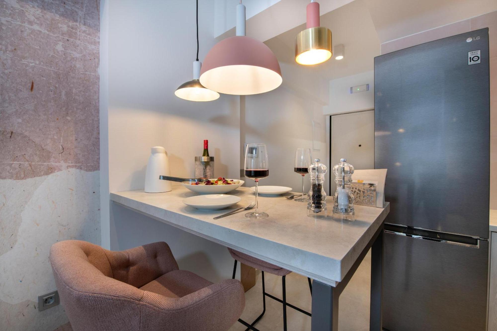 Flos Apartments Korakiaí Buitenkant foto